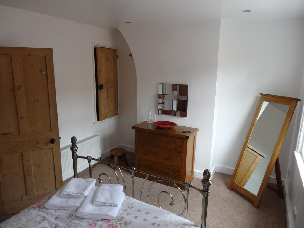 22 Mill Road Villa Lincoln Bagian luar foto